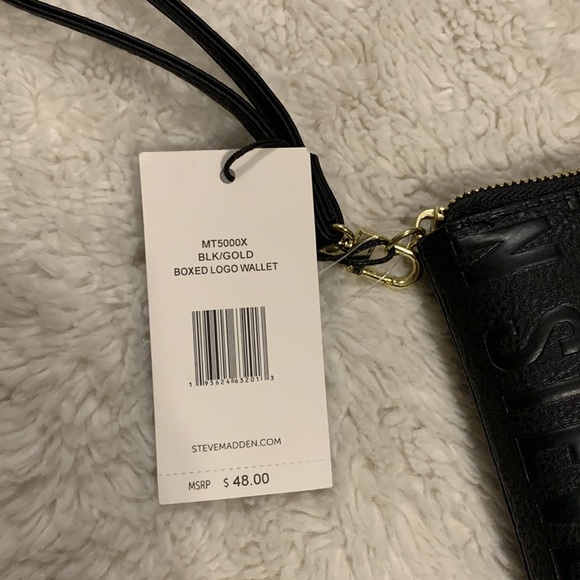 STEVEN MADDEN WRISTLET. - Picture 6 of 6